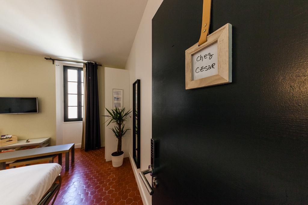 Chez Nous - 7 Appartements Sur Le Vieux Port Marseille Eksteriør bilde