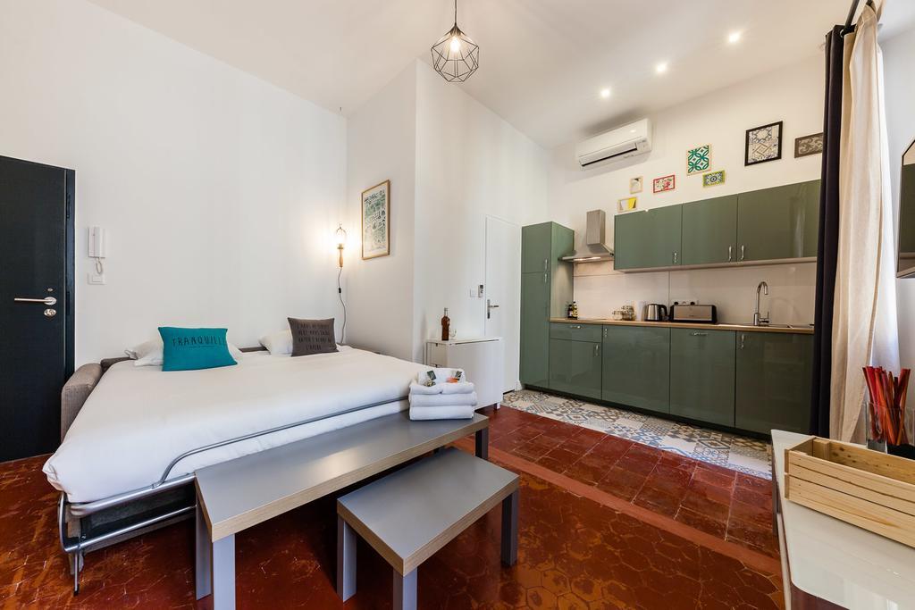 Chez Nous - 7 Appartements Sur Le Vieux Port Marseille Eksteriør bilde